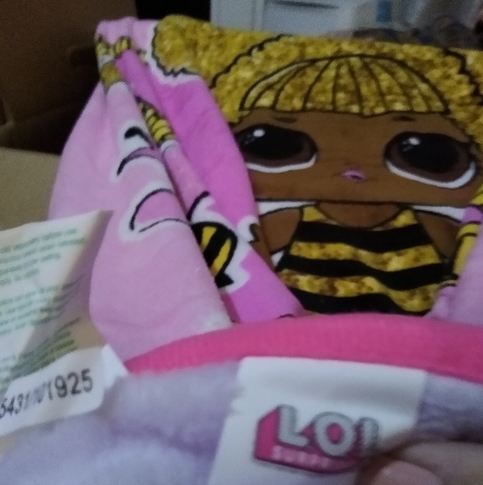 New unused "Lol Surprise" fleece blanket.